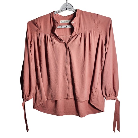 Abercrombie & Fitch Tops - Abercrombie & Fitch Blouse Top Women's Small Pink Long Sleeve Tie Cuff Button Up